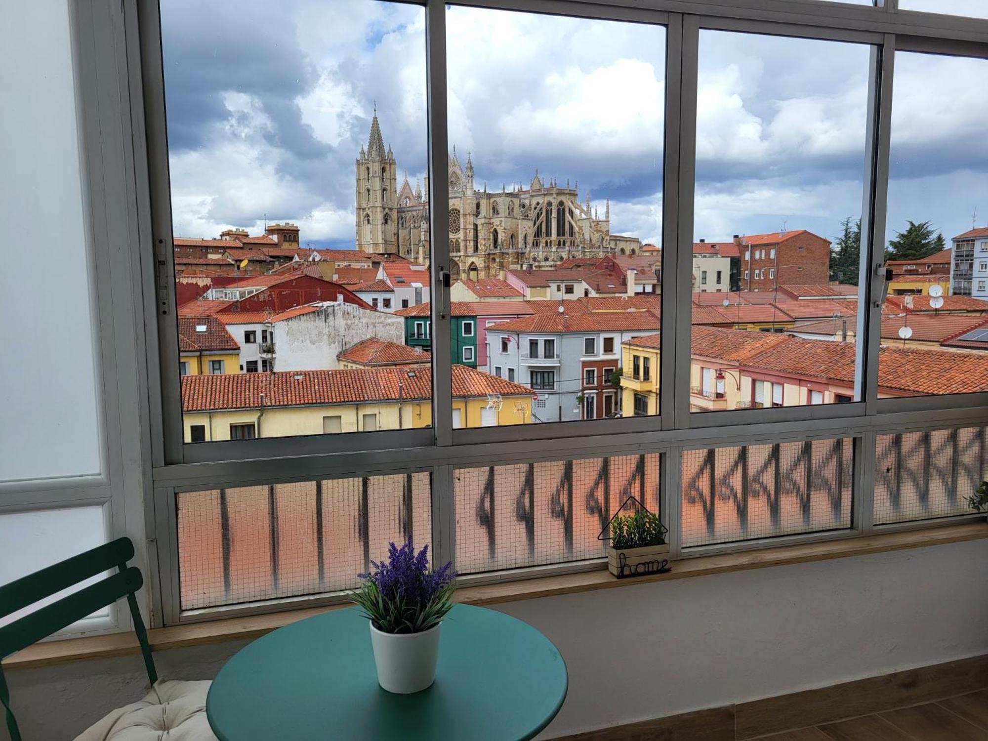 Catedral De Leon II Apartment ภายนอก รูปภาพ